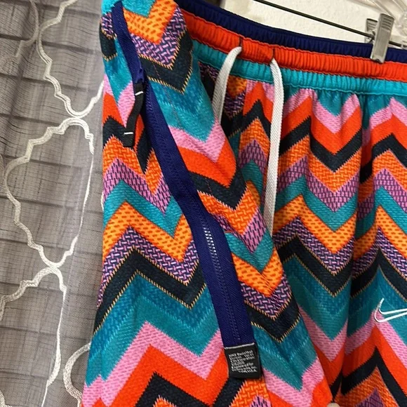 Nike Futura Exploration Series DNA Chevron print shorts 3x - Picture 7 of 8